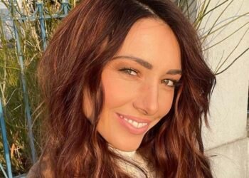 paillettes rouges et scission, la température monte