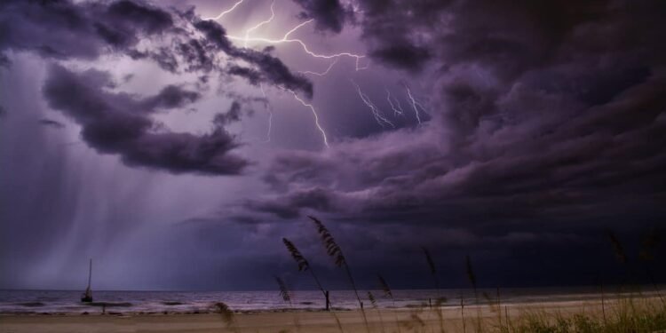 Plusieurs départements en alerte orage, êtes-vous concerné ? – Thebuzzly