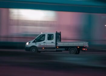 Plusieurs piétons fauchés par un pick up : deux personnes ont perdu la vie