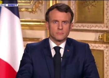 emmanuel macron interpeller miss france