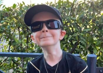 rencontrez Soprano, sa chanteuse préférée !  Aidez-le à réaliser ce rêve