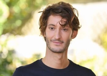 Si on avait voulu se faire b*iser » : quand Pierre Niney s’invite à la manifestation contre la réforme des retraites