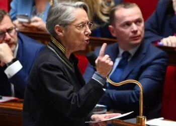 Découvrez le salaire d'Elisabeth Borne