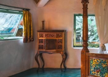 Foire de Chatou une superbe commode du XVIIIe siècle du château de Fontainebleau a été découverte