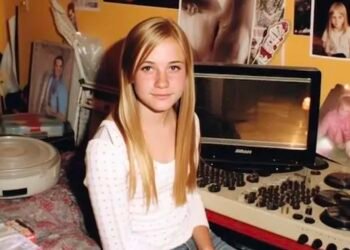 Pourquoi la photo de cet adolescent enflamme-t-elle la toile ?