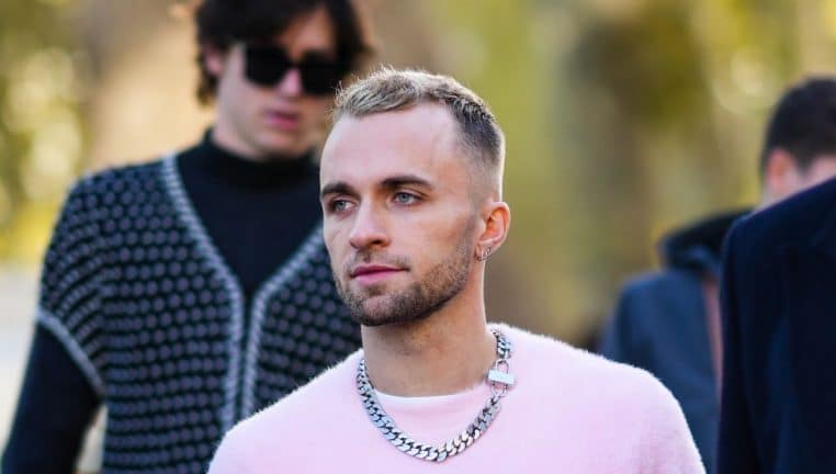 Squeezie signe un forum avec des influenceurs puis fait marche arrière... – Thebuzzly