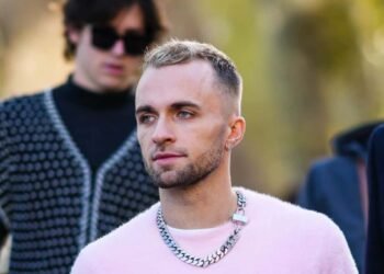 Squeezie signe un forum avec des influenceurs puis fait marche arrière...