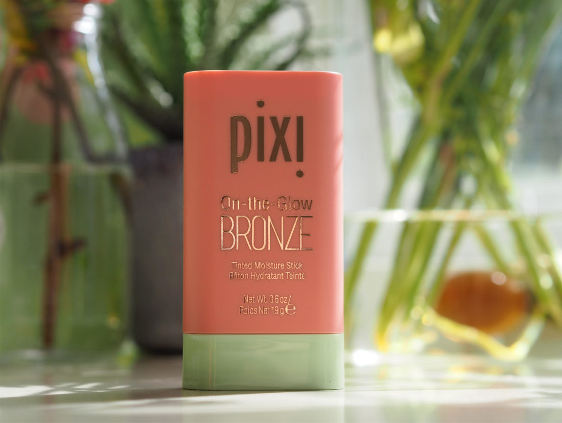 Examen de la poudre bronzante Pixi By Petra On-The-Glow