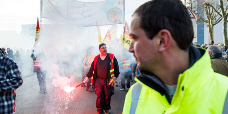 tous les syndicats appellent à un mouvement reconductible contre la réforme des retraites