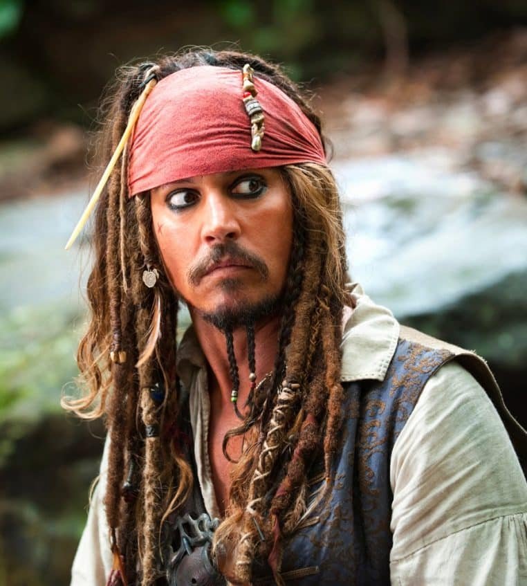 Johnny Depp bientôt de retour dans la saga Pirates des Caraïbes ? – Thebuzzly