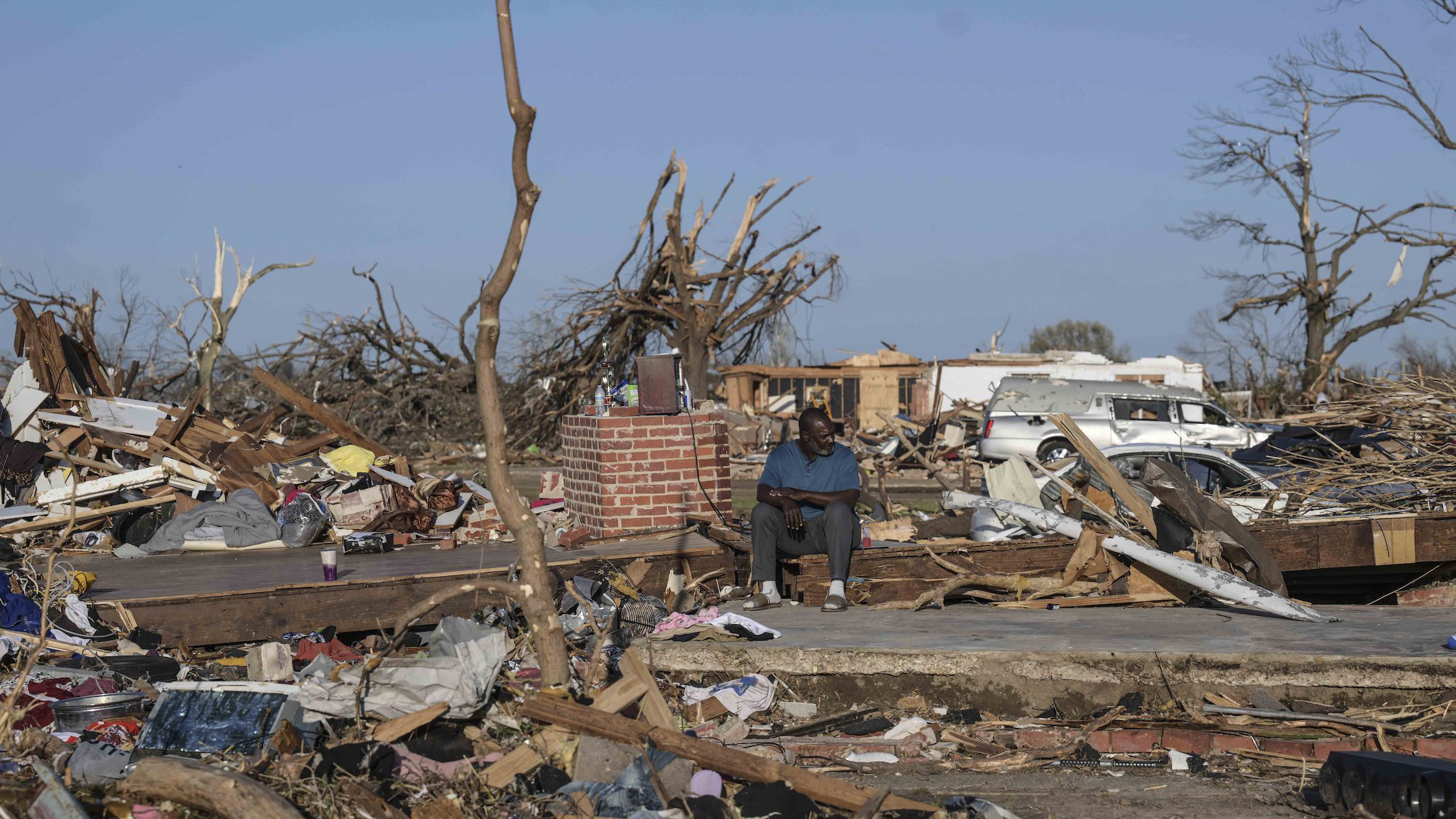 La «tornade en coin» dans le Mississippi est la plus meurtrière depuis plus de 50 ans