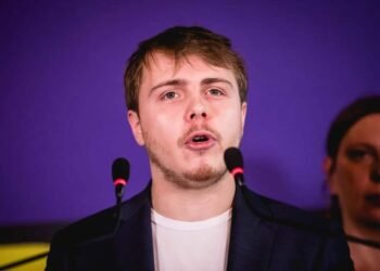 Louis Louis Boyard fait scandale en lançant le "Blocus Challenge"