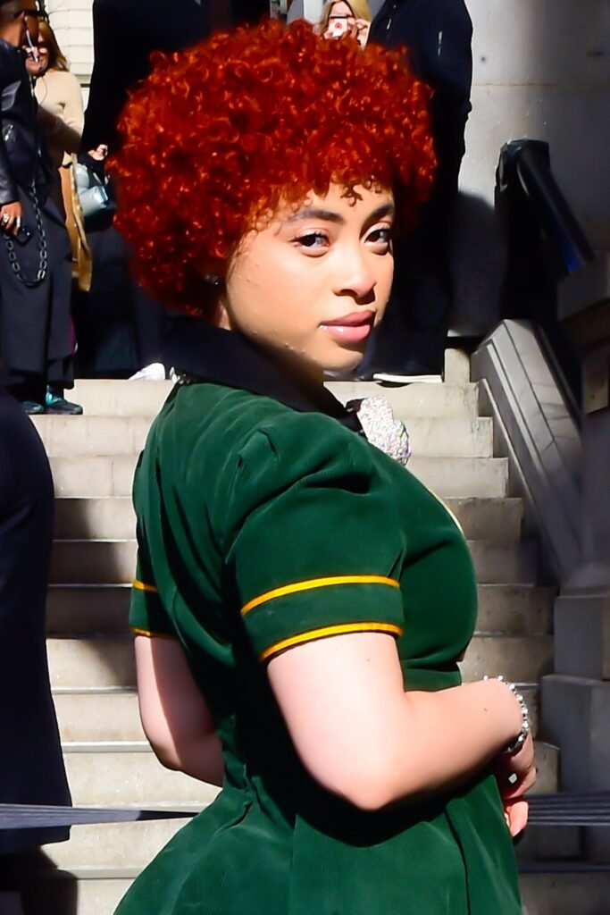 Matty Healy en riant dIce Spice souligne à quel point Matty Healy en riant d'Ice Spice souligne à quel point l'industrie de la musique est toxique pour les jeunes femmes