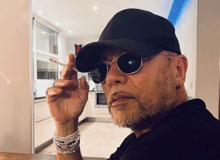 Pascal Obispo au pire – Thebuzzly"50 ans de souffrance" : Pascal Obispo au plus mal