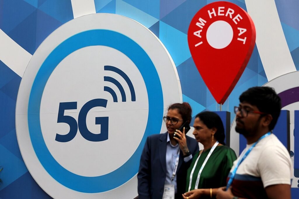 Services 5G déployés dans 329 villes dans toutes les zones 5G Services Rolled Out in 329 Cities Across All Licensed Service Areas: MoS Devusinh Chauhan