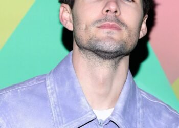 Jonah Hauer King de La Petite Sirène incarnera un jeune Lale Sokolov dans Le tatoueur d'Auschwitz