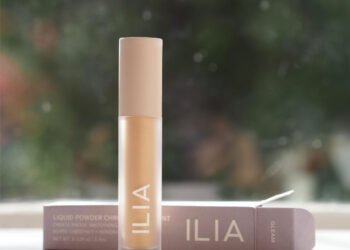 Teinture pour les yeux chromatique en poudre liquide Ilia