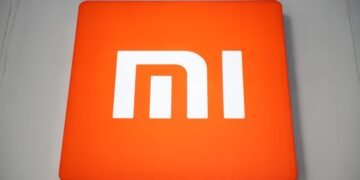 Xiaomi Overhauls India Strategy After Samsung Steals Its Crown in World