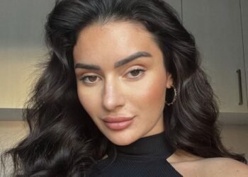 cette candidate de télé-réalité regrette ses opérations de chirurgie esthétique