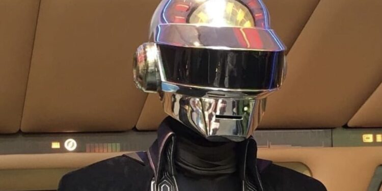 Daft Punk "On ne voyait rien dans les casques" : Thomas Bangalter se confie – Thebuzzly