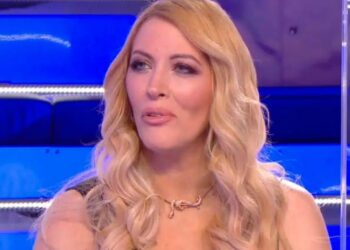 loana filtre paques internautes tombe dessus