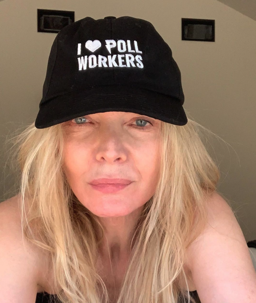 Des selfies de célébrités qui prouvent que la peau sans maquillage de plus de 50 ans est magnifique