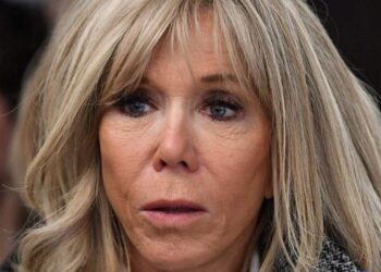 à quel âge a-t-elle pris sa retraite ?