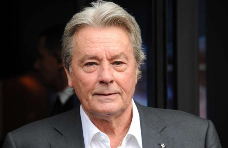 Alain Delon fait de terribles révélations – Thebuzzly