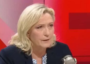 Apolline de Malherbe déstabilise Marine Le Pen en pleine interview