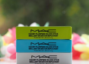 Examen des bâtons brillants repulpants MAC Squirt