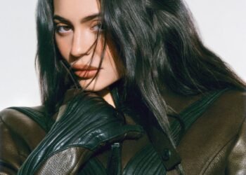 Kylie Jenner remet les pendules à l'heure sur les rumeurs de chirurgie plastique