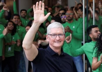 Apple CEO Tim Cook Concludes His India Visit, Says ‘Can