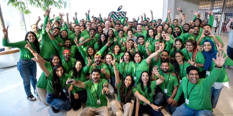 Les employés d'Apple Store en Inde gagneraient quatre fois plus que la norme de l'industrie – Thebuzzly