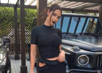 Nabilla donne un avis incroyable sur les femmes et... la chirurgie