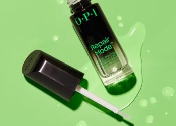 OPI lance le tout premier Bond Builder pour les ongles