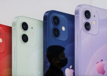 iPhones, AirPods Replaced With Replicas by E-Commerce Delivery Executive in Gurugram