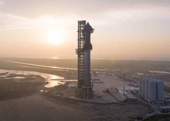 La fusée SpaceX décolle, mais explose en vol