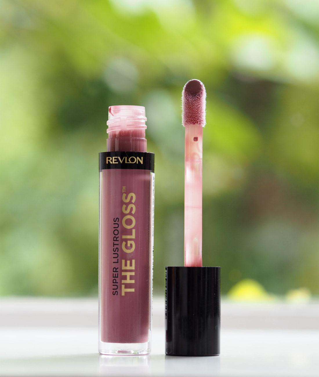 Revlon Super Lustrous Gloss en Taupe Lustre – Thebuzzly