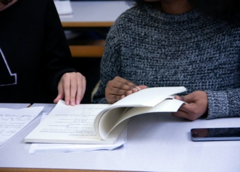 Comment les collèges d'Amérique latine s'adaptent à ChatGPT