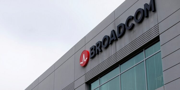 Broadcom CEO Seeks to Convince EU Antitrust Enforcers on $61 Billion VMware Deal