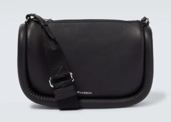 Le nouveau It-Bag de Harry Styles est un style culte également apprécié par Emily Ratajkowski et Dua Lipa |  Glamour britannique