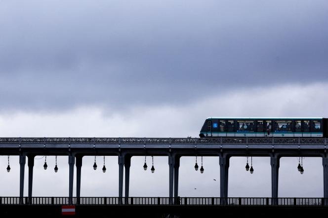 L'un des premiers thèmes d'action dans les entreprises pour réduire l'empreinte carbone est souvent d'agir sur les transports, en favorisant le vélo, le covoiturage ou les transports en commun.