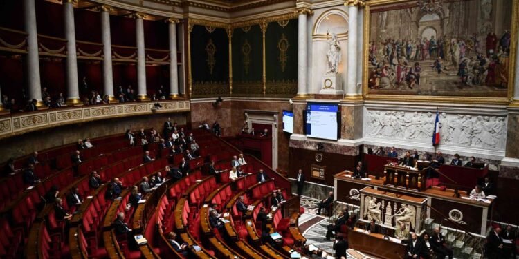 Le télétravail est-il adapté à l'activité des députés ? – Thebuzzly