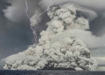 L'éruption des Tonga en 2022 a déclenché l'orage le plus intense jamais enregistré