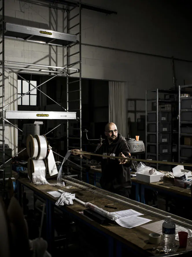 Morvan Le Doze, dans l’atelier de Gauthier et compagnie, à Gellainville (Eure-et-Loir), le 19 avril 2022.