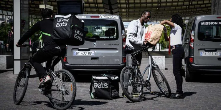 « Il faut redonner du sens au travail de service »