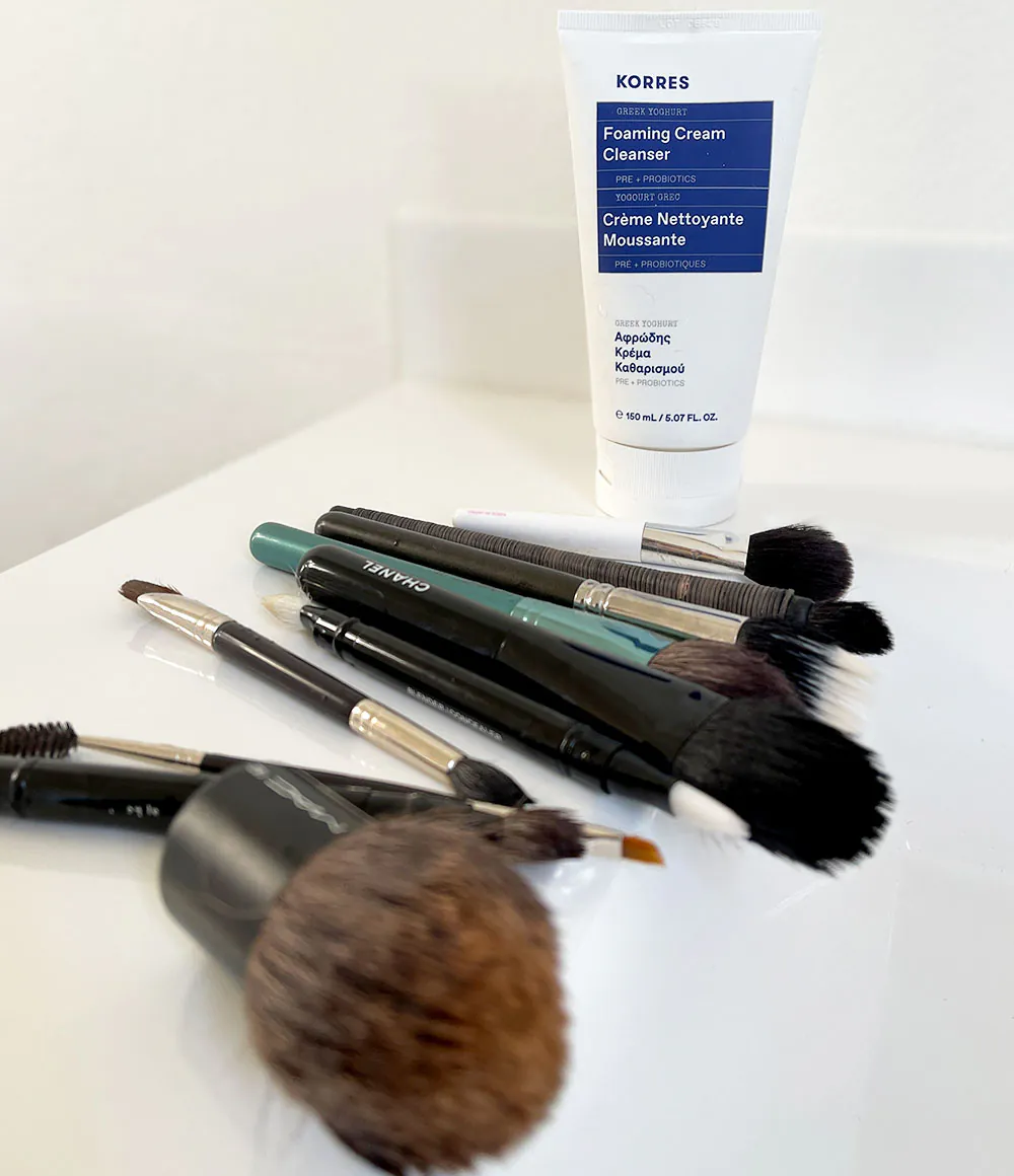 Astuce de maquillage rapide: un nettoyant d’improvisation pour vos pinceaux