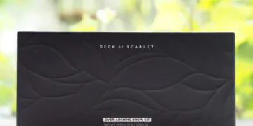 Deck of Scarlet Kit sourcils sur-arqués