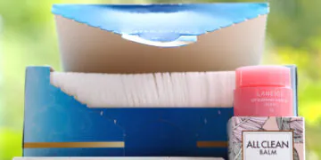 Unleashia Pretty Easy Glitter Stick