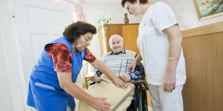 « Derrière chaque personne se cache une autre personne sans l’aide de laquelle la première ne serait pas autonome »